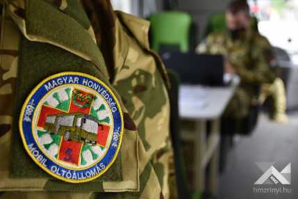 Szalonna_olt+-busz (3)