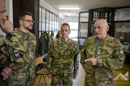Kopcsó látogatása a keleti határon KLAC0549