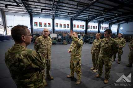 Kopcsó látogatása a keleti határon KLAC0626