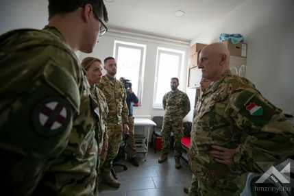 Kopcsó látogatása a keleti határon KLAC0631
