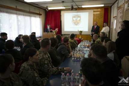 6823063ce3e6c324373074