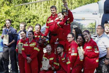 68230799f0694158048618