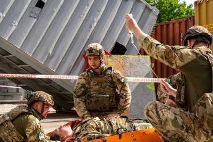 682307955e94d578095403