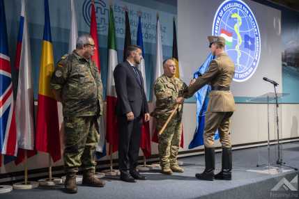 68f8ee3427b40242691685